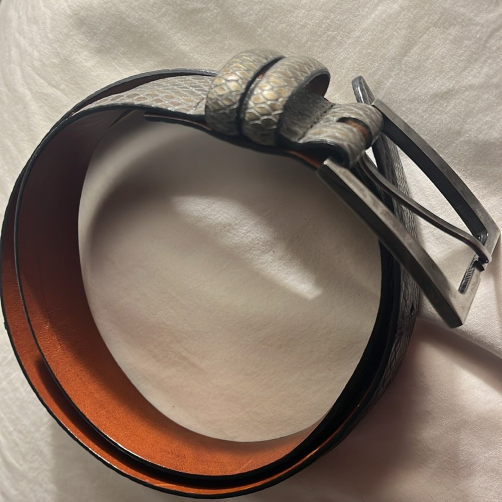 Joan Halpern gray snakeskin pattern leather belt, size M